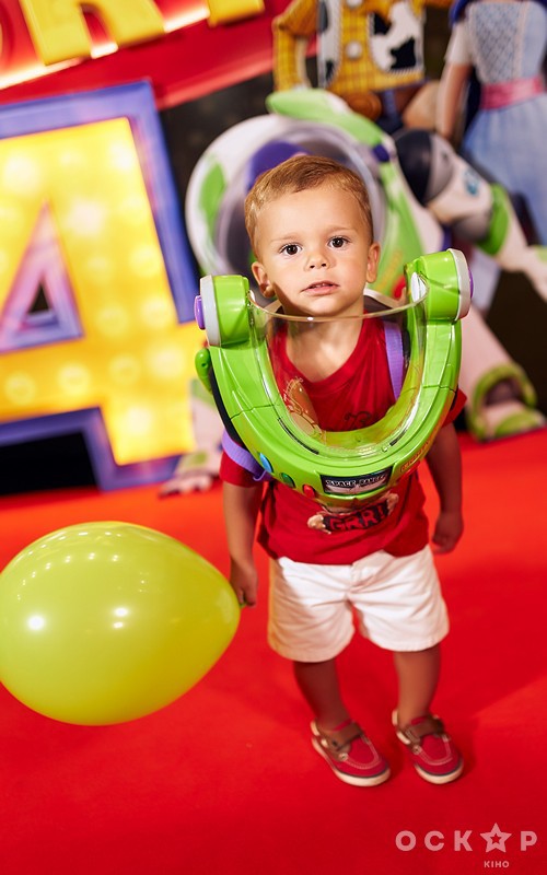 В Киеве прошла премьера фильма "История игрушек-4"