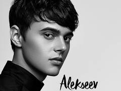 "Океанами стали": ALEKSEEV представив новий ліричний сингл (аудіо)