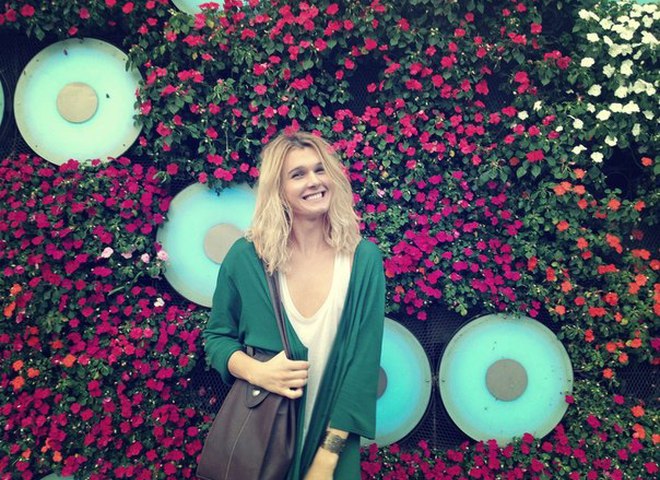 Борис Апрель