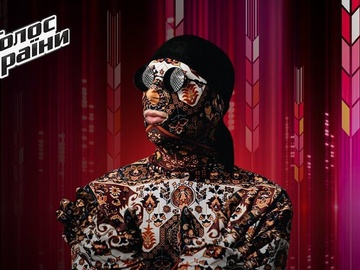 «Голос країни-13»: розсекречено ім'я третього судді, який ховався за образом КилимМена