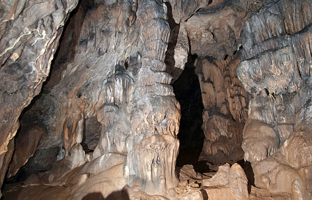 Пещеры Крыма: Тысячеголовая пещера