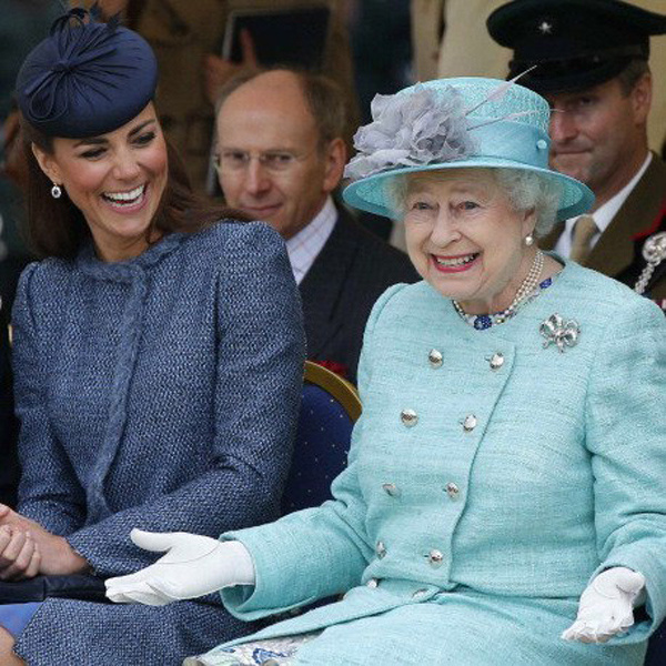 Королева тоже человек