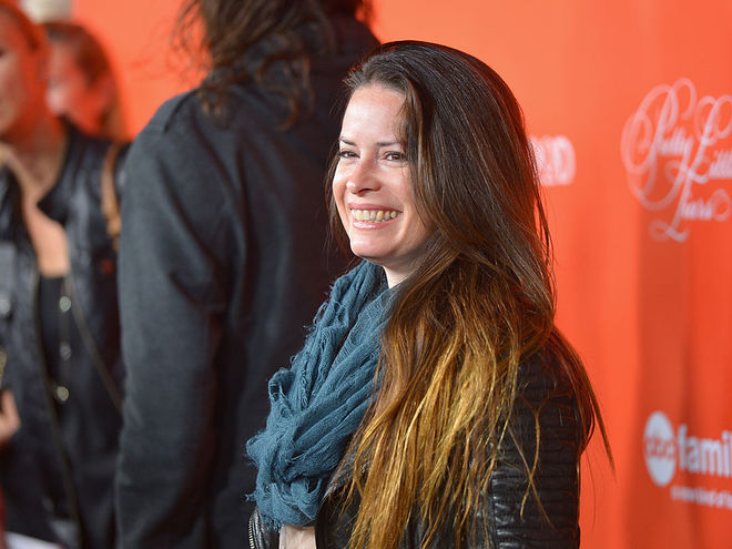 Холли Мэри Комбс