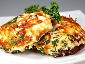 Котлеты мясные с зеленью петрушки Котлеты мясные с зеленью петрушки
