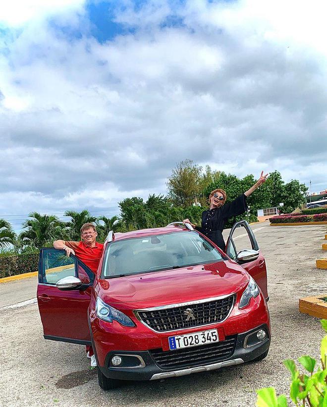 Елена-Кристина Лебедь и Павел Розенко отдыхают на Кубе