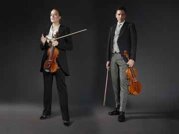 Вів'єн Вествуд створила костюми для Віденського філармонічного оркестру