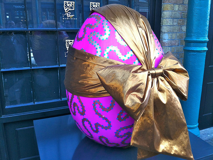 Поиски пасхальных яиц в Лондоне