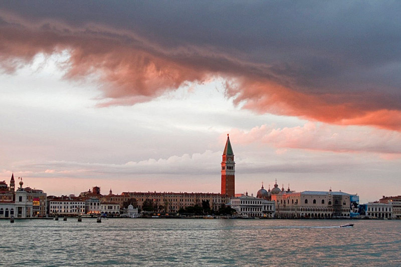 Кінотуризм: подорожуємо по слідах "Туриста"