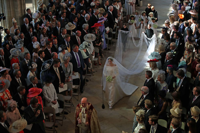 Меган Маркл весільна сукня