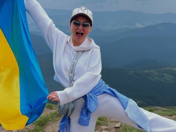 Анна Саліванчук показала, як підкоряла Говерлу разом із дітьми