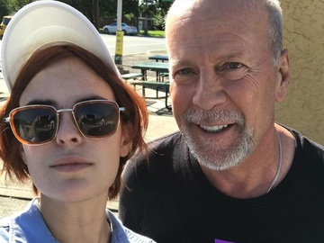 «Люблю цього хлопця»: дочка Вілліса запостила милі фото з ним «з вічного архіву»