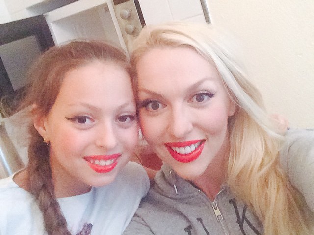 Оля Полякова