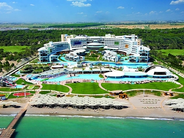 Де відчути себе космонавтом: Cornelia Diamond Resort & Golf Spa - готель, Туреччина