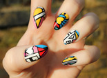 Модный летний маникюр 2016: Moschino nails Модный летний маникюр 2016: Moschino nails
