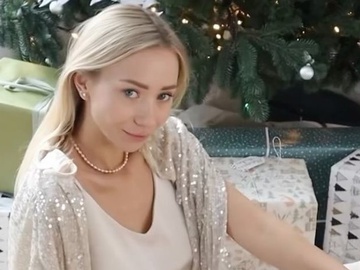 Дружина Віктора Павліка засвітила сукню, в якій хоче відсвяткувати Новий рік