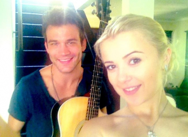 Мика Ньютон