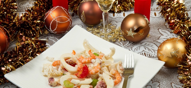 Новогодние рецепты салатов из морепродуктов (фото)