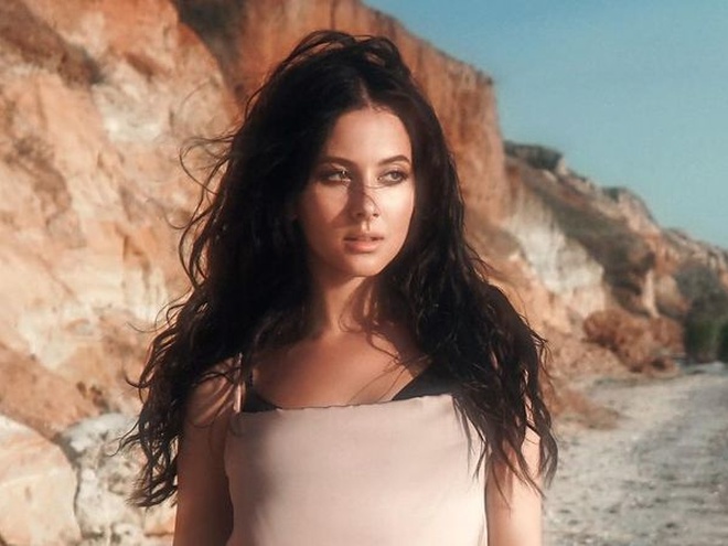 Колишня учасниця «ВІА Гри» Анастасія Кожевнікова показала, як відзначила 30-річчя