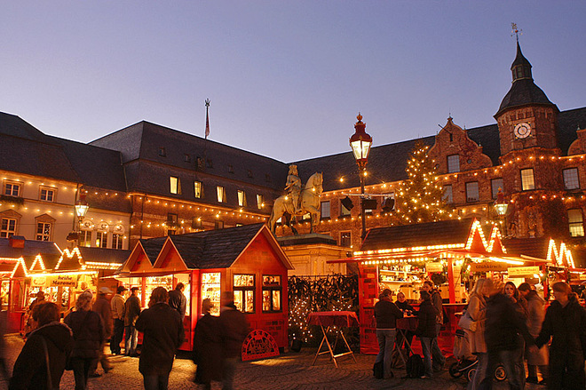 Рождественский базар Дюссельдорф