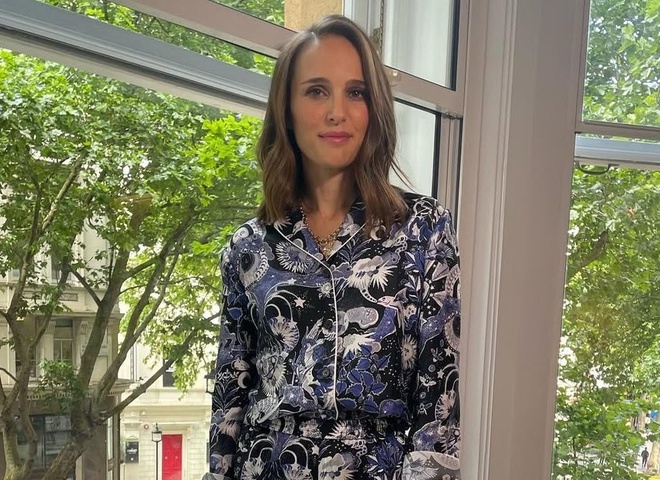 Портман знялась у мереживних колготках і розповіла про переваги старіння