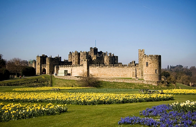 Замки Великобританії: замок Анік