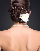 Свадебные прически с цветами