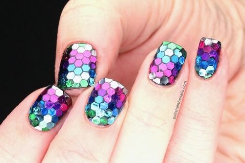 Манікюр з великими блискітками