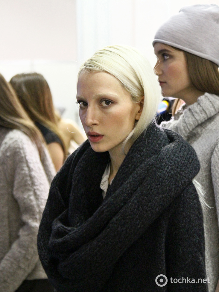 Бэкстейдж второго дня UFW: ANNETTE GORTZ