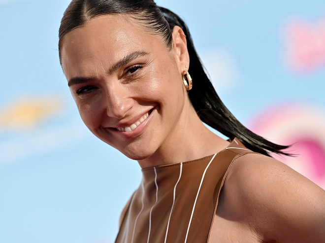 Зірка «Диво-жінки» Галь Гадот народила четверту дитину