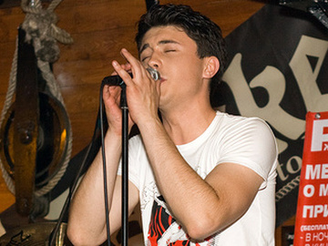 Солист группы Антитела