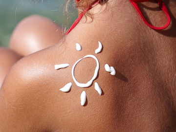 Как выбрать солнцезащитный крем