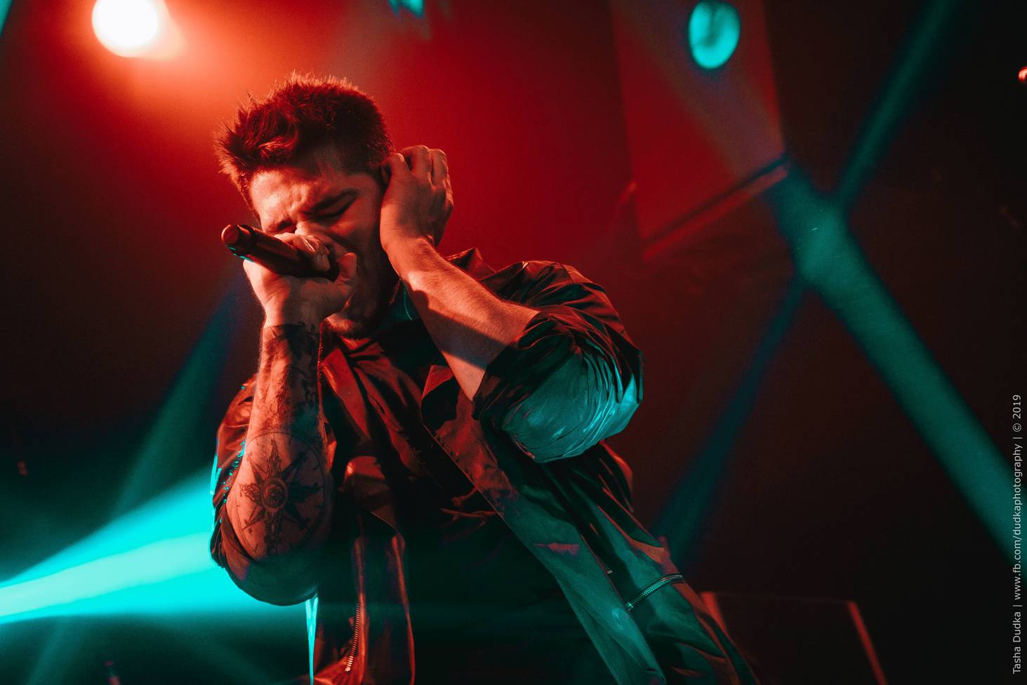 Первый сольный концерт NIKITA LOMAKIN: танцы Тины Кароль и песни с залом