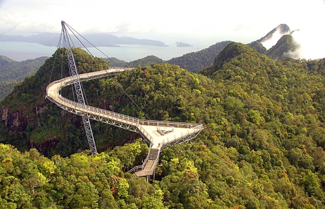 Незвичайні споруди нашої планети: «Небесний міст» Langkawi Sky, Малайзія