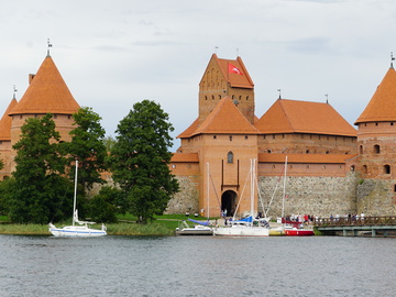 Туристическая Прибалтика: 4 локации, которые стоит посетить в Литве