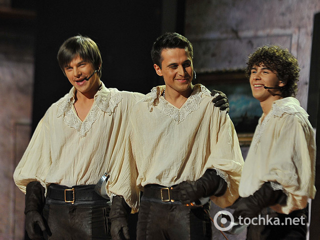 Інтерв'ю з групою "D-версія"