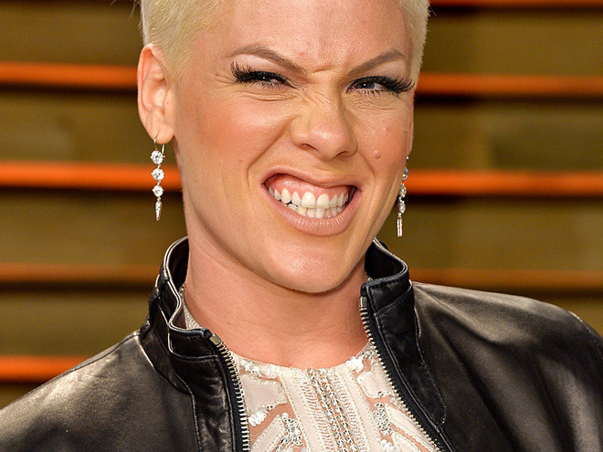 Пинк беременна