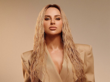 «Зрадницю» Анну Асті визнали найкращою співачкою в РФ