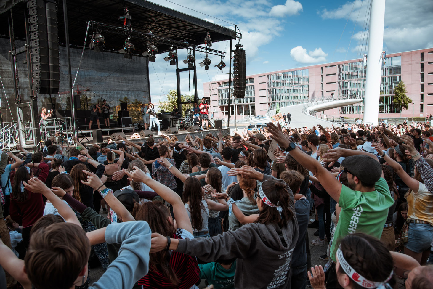 Руслана выступила в Аахене на глобальной демонстрации движения Fridays For Future