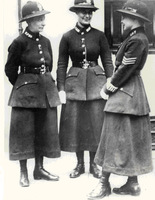 Женщины-полицейские