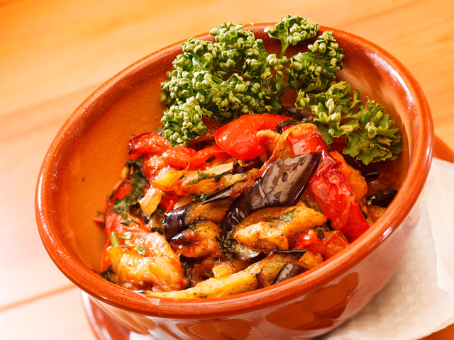 Индейка с овощами на сковороде тушеная диетическая рецепт классический пошаговый с фото