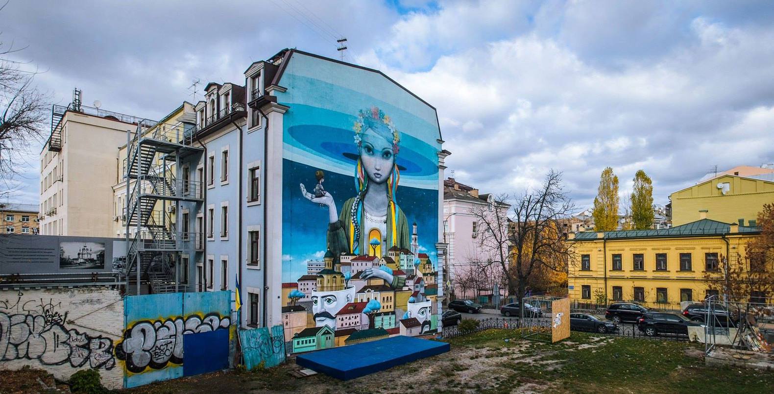 Прекрасное рядом: 25 самых красивых и популярных муралов в Киеве