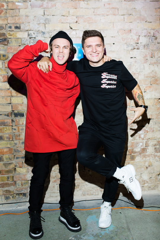 Вечеринка в честь дня рождения Анатолия Анатолича