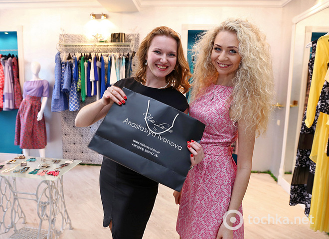 Вручение платья победительнице Tochka Fashion Choice