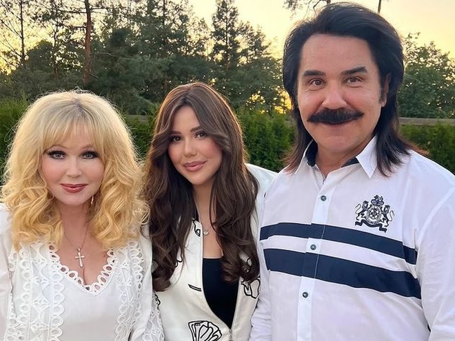 «Найцінніший скарб»: Зібров показав фото с дочкою і привітав її з 28-річчям