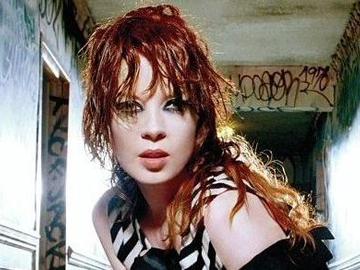 С Ширли Мэнсон можно поиграть