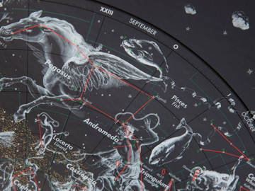 Создана карта звёздного неба с иллюстрациями созвездий