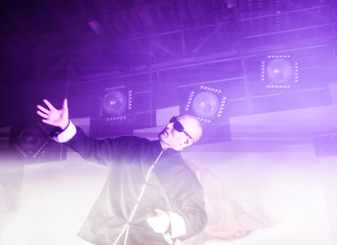 Юрий Бардаш впервые поделился живым выступлением своего сольного проекта YOURA