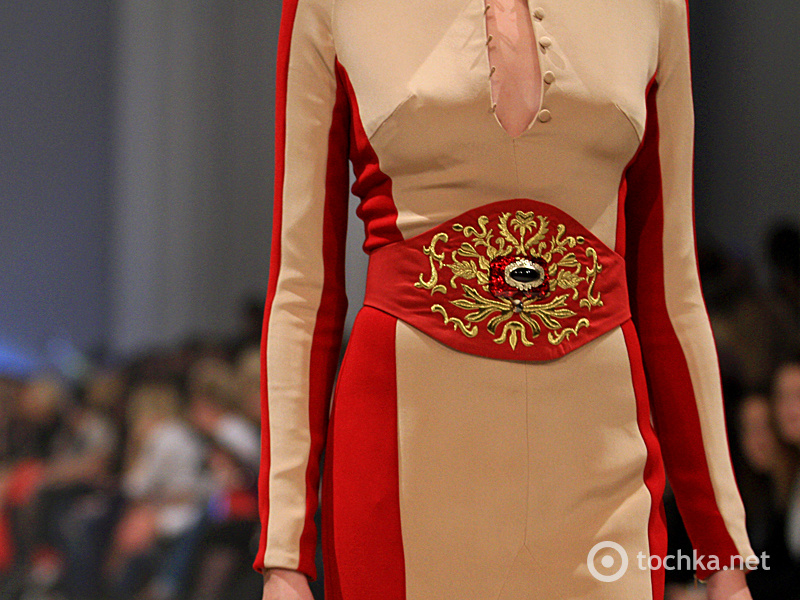 Показ ANDRE TAN