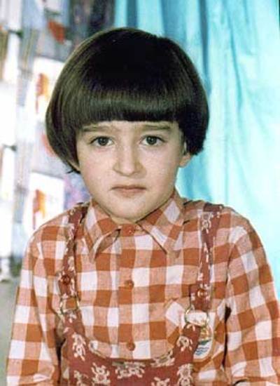 Звезды в школе: 10 фото из личного архива