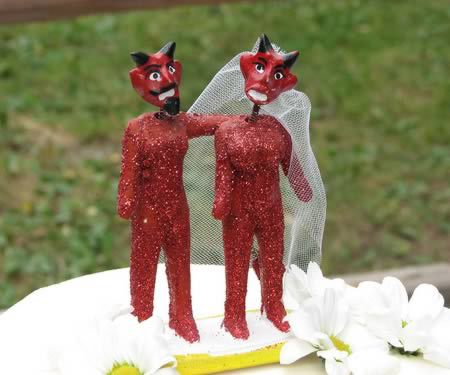 Топ креативных фигурок на свадебных тортах